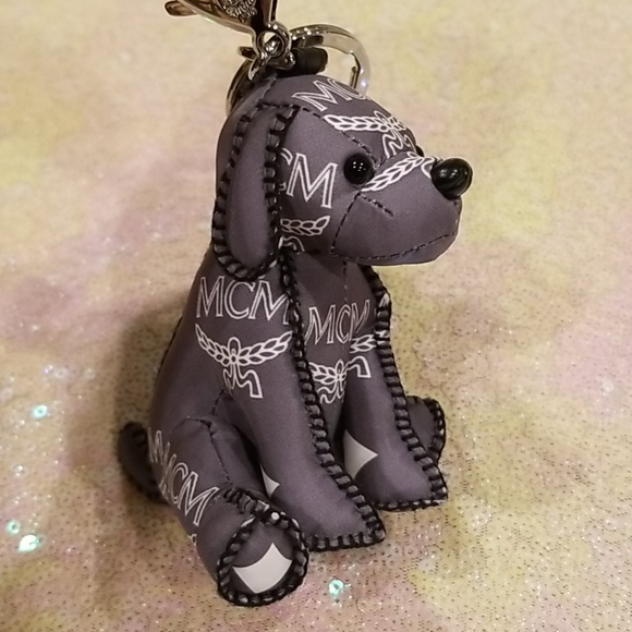 MCM Puppy Dog Keychain - Picture 2 of 11